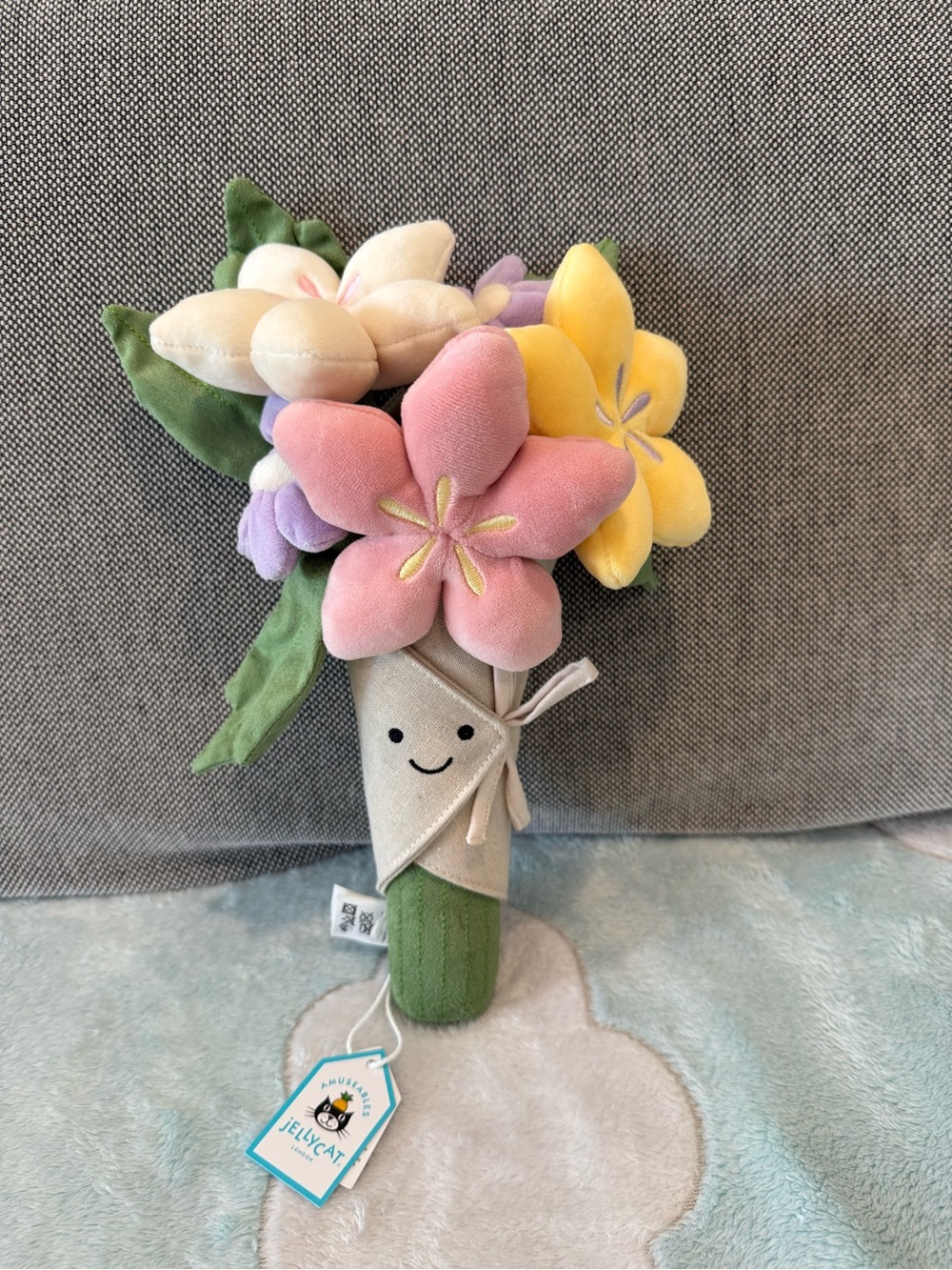 Jellycat Amuseables Bouquet of Flowers BNWT - Authentic